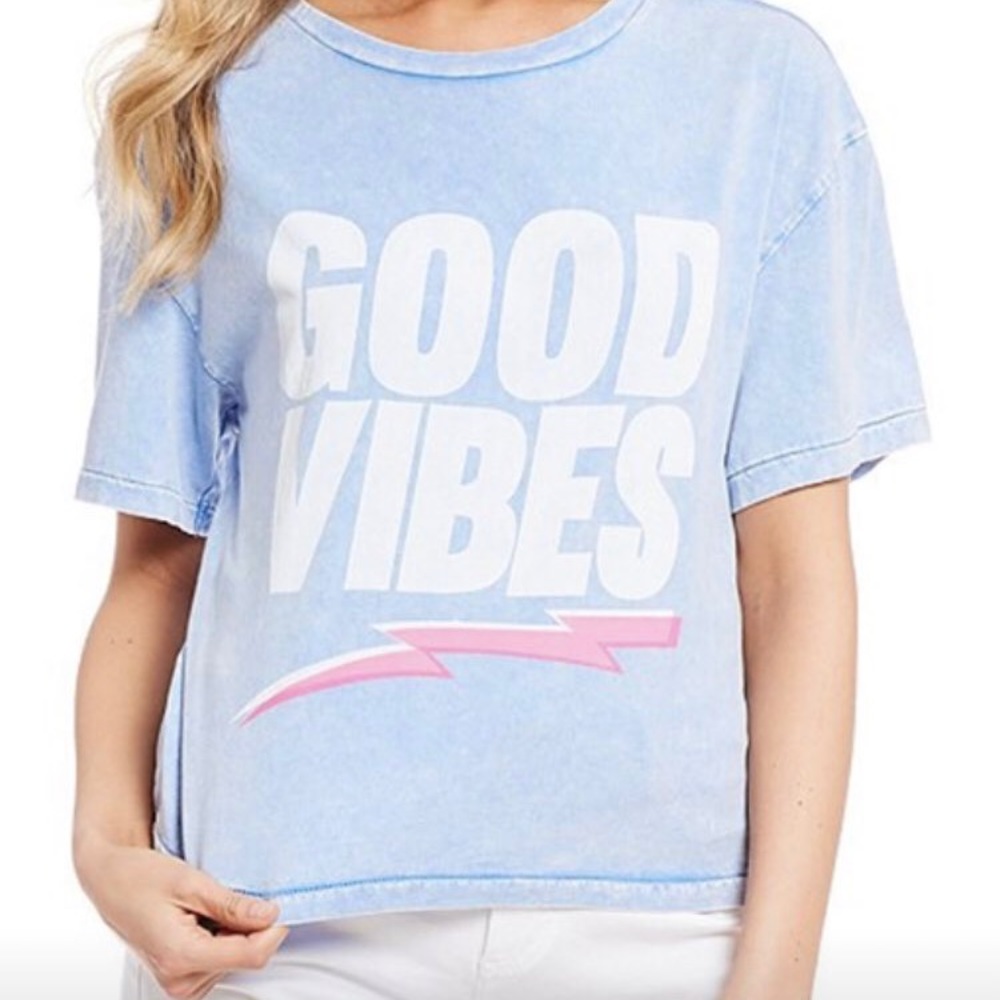 FREE!! LIKE NEW Neon Crop Graphic Tee